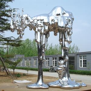Large Stainless Steel Mirror Polished Sculpture