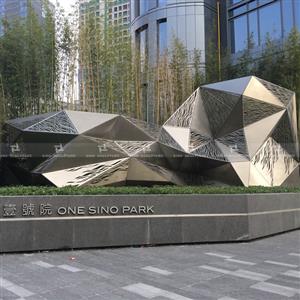Stainless steel facade, curved shape Hyperboloid facading