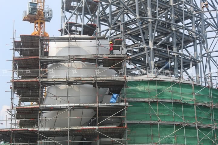 installation of the main steel structure of the bronze custom Buddha sculpture