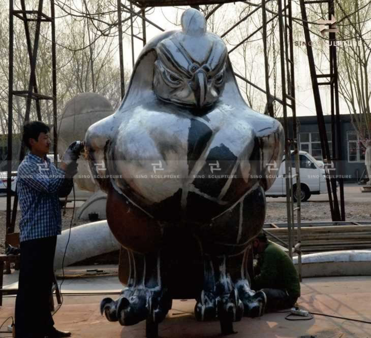 Production of the corten steel Bird sculpture in SINO foundry