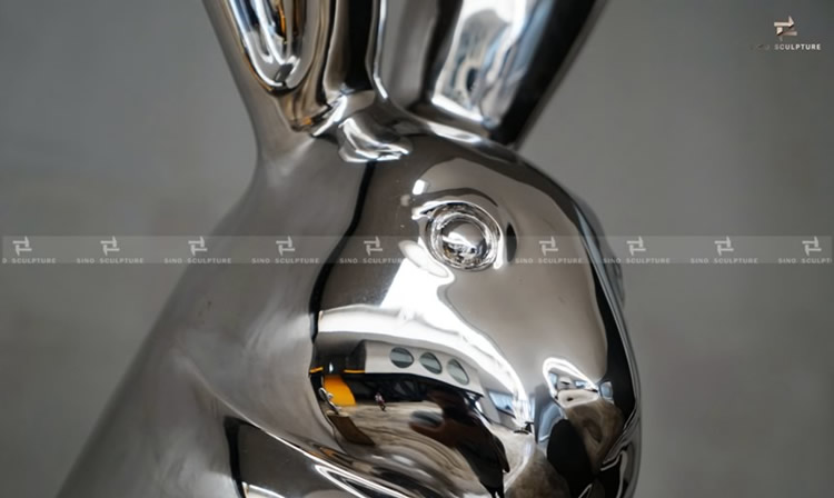 mirror stainless steel rabbit sculpture