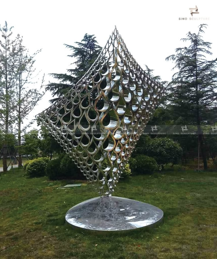 the completion of mirror stainless steel sculptures installation