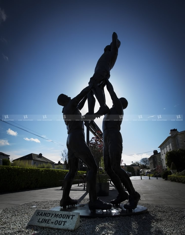 casting Bronze Rugby Sculpture