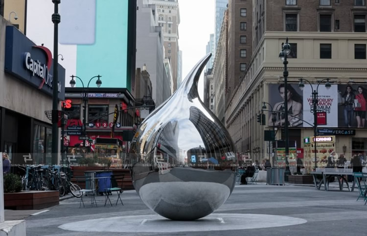 Mirror stainless steel sculptures,Times Square,New York City NYC