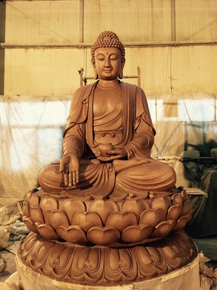 custom clay mold sculpting of bronze buddha 