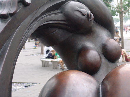 figure statue of the bronze casting contemporary sculpture