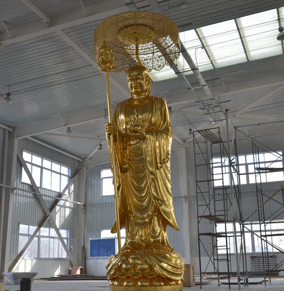 Gilded Ksitigarbha Bodhisattva sculpture, Singapore temple 貼金地藏王菩薩雕塑 新加坡