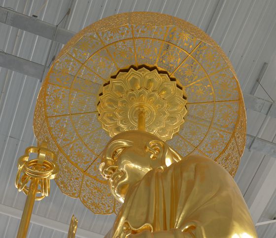 Bronze Ksitigarbha Bodhisattva sculpture covered with gold foil 貼金地藏王菩薩雕塑 新加坡