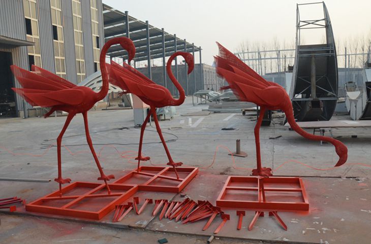 Color printed  Red Flamingo sculptures, stainless steel mesh 