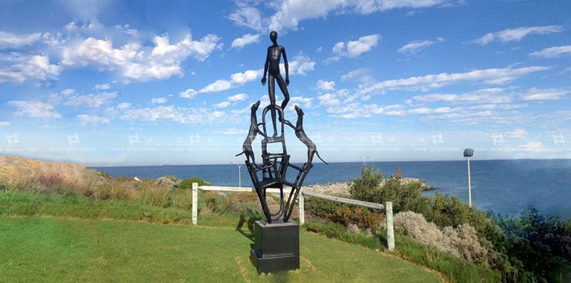 silicon bronze scultpure for sculpture by the sea 