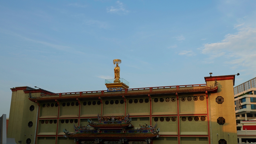 Kong Meng San Phor Kark See Monastery in Singapore