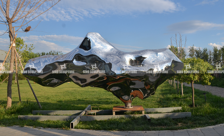 mirror polished stainless steel rock sculpture, stone sculpture