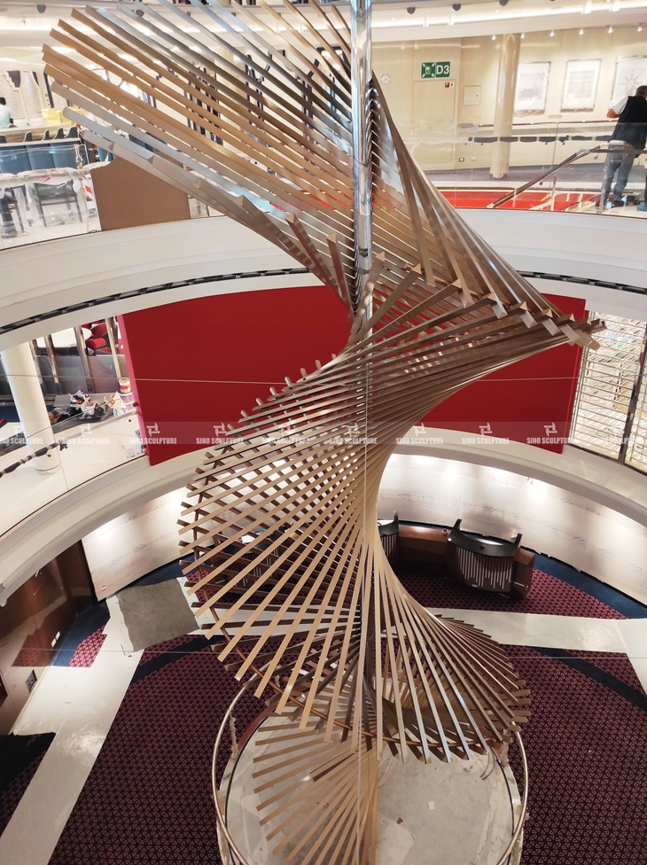 Installation of the Atrium sculpture