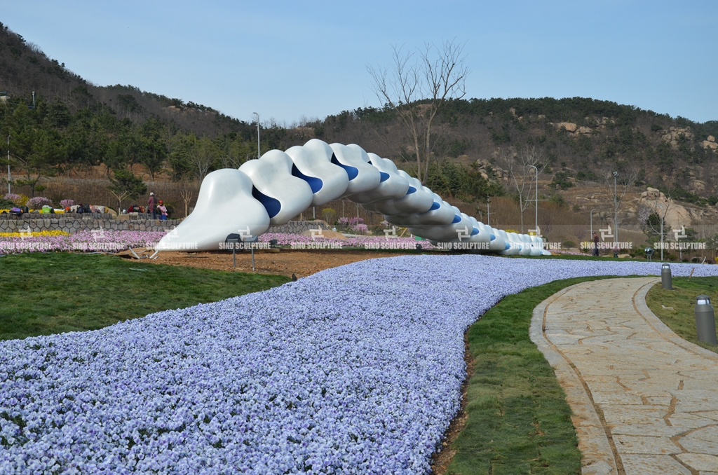 The final installation of the Earth  Backbone. Custom Urban sculpture,statue