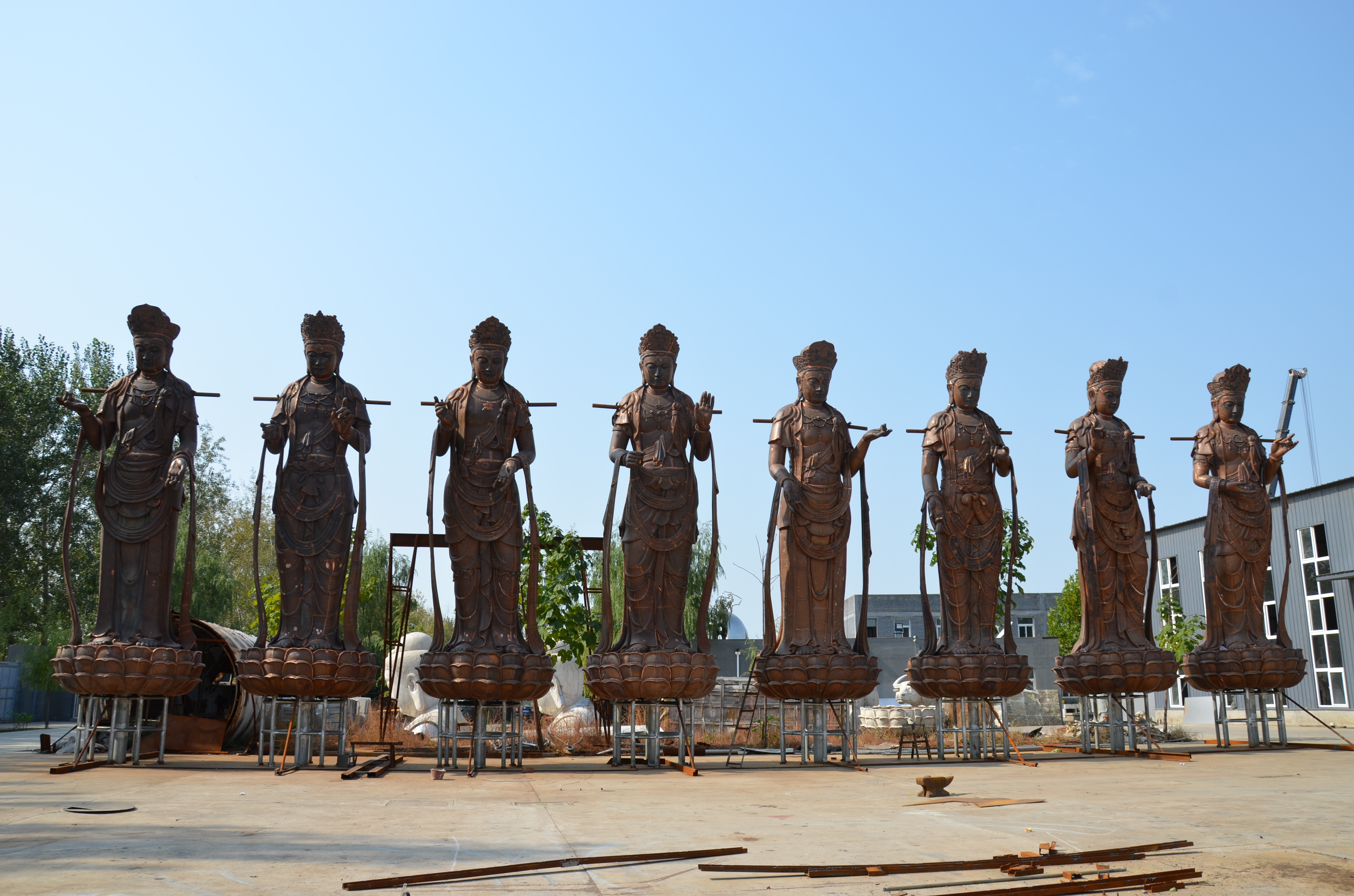 8meters bronze Guanyin Buddha statue standing in foundry