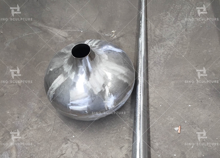 factory fabrication of the contemporary stainless steel sculpture
