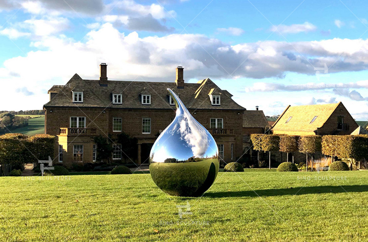 Forged stainless steel tear sculpture by Richard Hudson