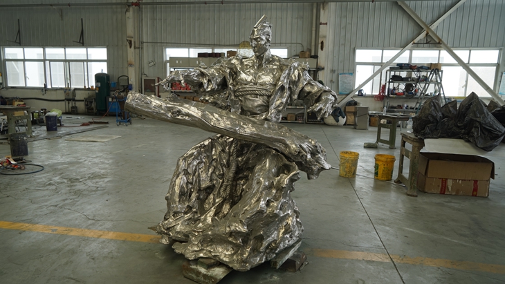 Ren Zhe steel sculpture in fabricationin Sino foundry