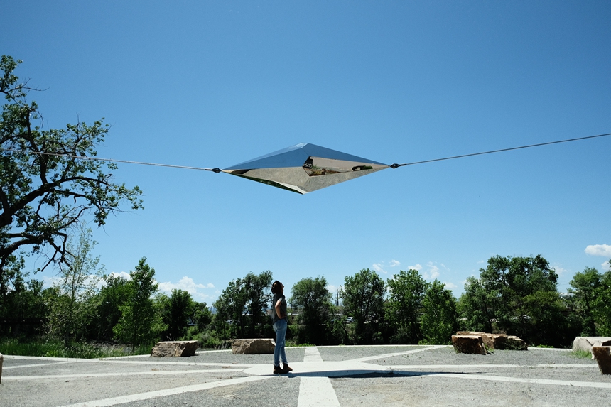 Mirror Polished Infinite Span Sculpture, Grant Frontier Park, Denver, Colorado, USA.