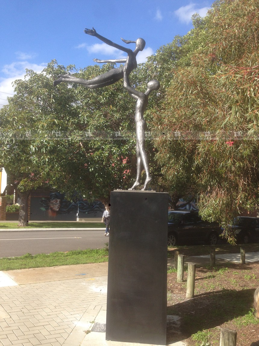 bronze-cast-figure-sculpture.jpg casting bronze figure sculpture installation