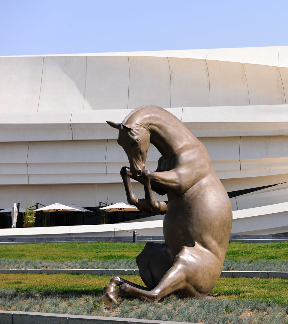large bronze horse sculpture 