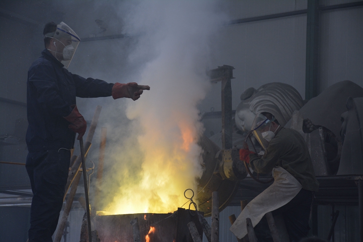 Casting bronze sculpture process