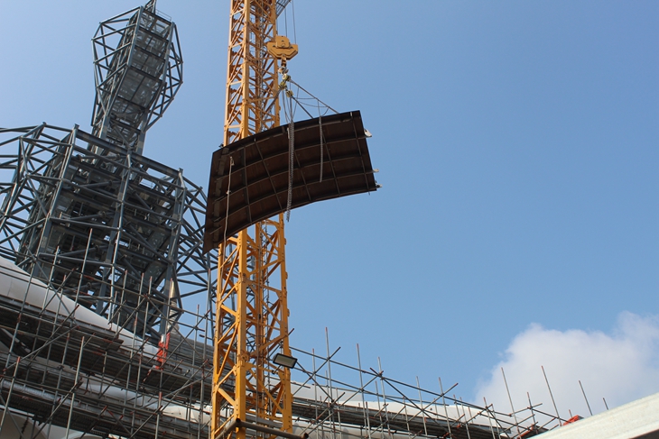 Site Installation of the Large Bronze Buddha Statue