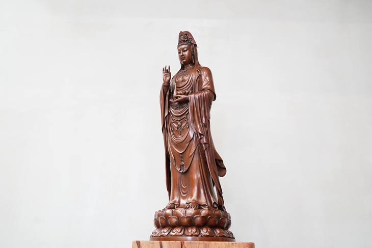 Bronze Cast Avalokiteshvara Statue