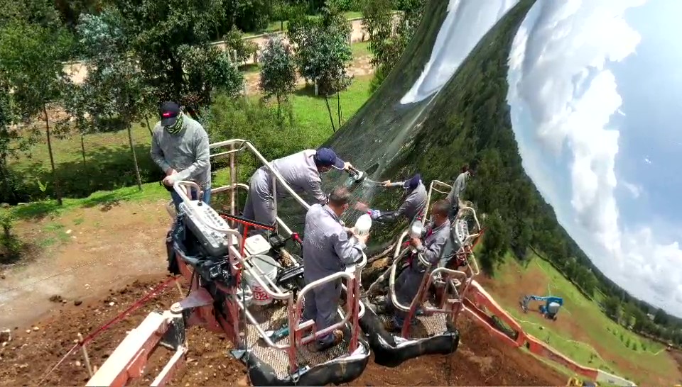 Regular Cleaning of the Large Outdoor Stainless Steel by Professional Polishers