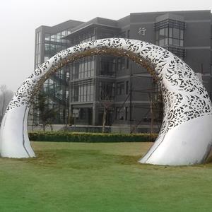Curve Stainless Steel Sculpture