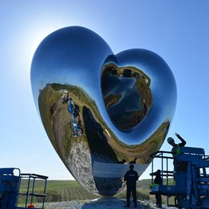Sky Mirror Heart Shape Stainless Steel Sculpture