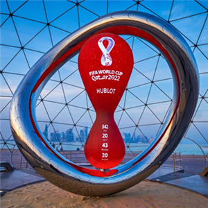 Mirror Polished Steel MoBius Monument for World Cup in Qatar 2022