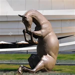 Realistic Style Cast Bronze Horse Sculpture , Life Size Bronze Horse Statue