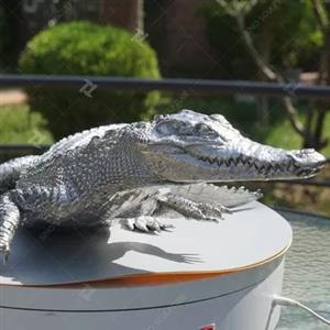 Cast Polished Stainless Steel Crocodile Decoration Sculpture
