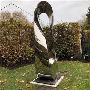 2.8M High Mirror Polished Stainless Steel Mobius Sculpture in Toronto, Canada