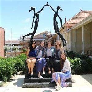 Silicon Cast Bronze Statue Custom Bronze Outdoor Sculptures For University