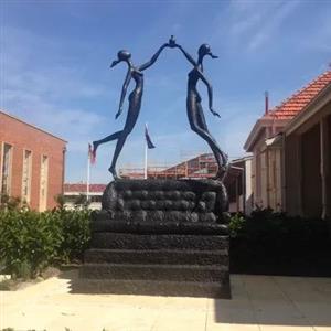 Contemporary Bronze Sculpture Outdoor Decoration For Girls School